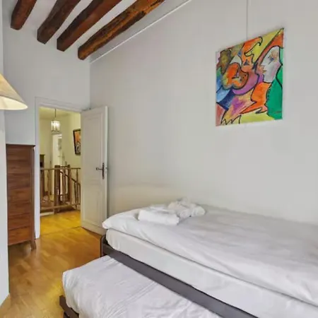 Marais Historical Center Parisian 3br Ouvert شقة باريس